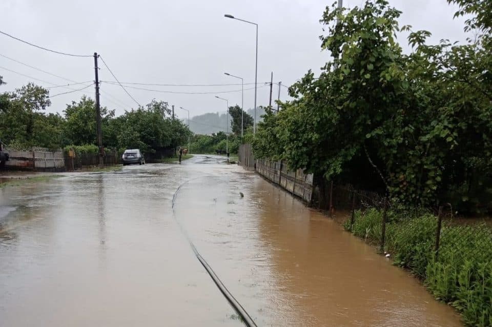 წვიმამ წალენჯიხაში პრობლემები შექმნა