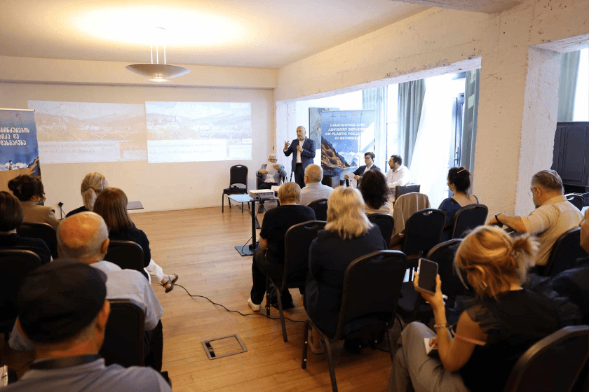 შავი ზღვის ეკოსისტემის პლასტიკით დაბინძურების საფრთხეების აღმოფხვრის საკითხზე სამუშაო შეხვედრა გაიმართა