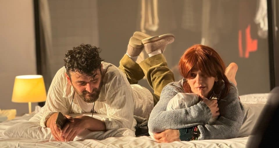 ზუგდიდშის თეატრში სპეკტაკლის „ყოველი წლის თებერვალში“ პრემიერა შედგა