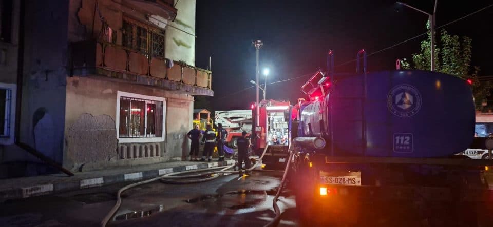 ზუგდიდში 2 მცირეწლოვანი ხანძარს ემსხვერპლა