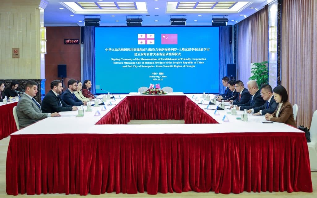 ფოთსა და ჩინეთის ქალაქ მიენიანგს შორის ურთიერთთანამშრომლობის მემორანდუმი გაფორმდა - image 3