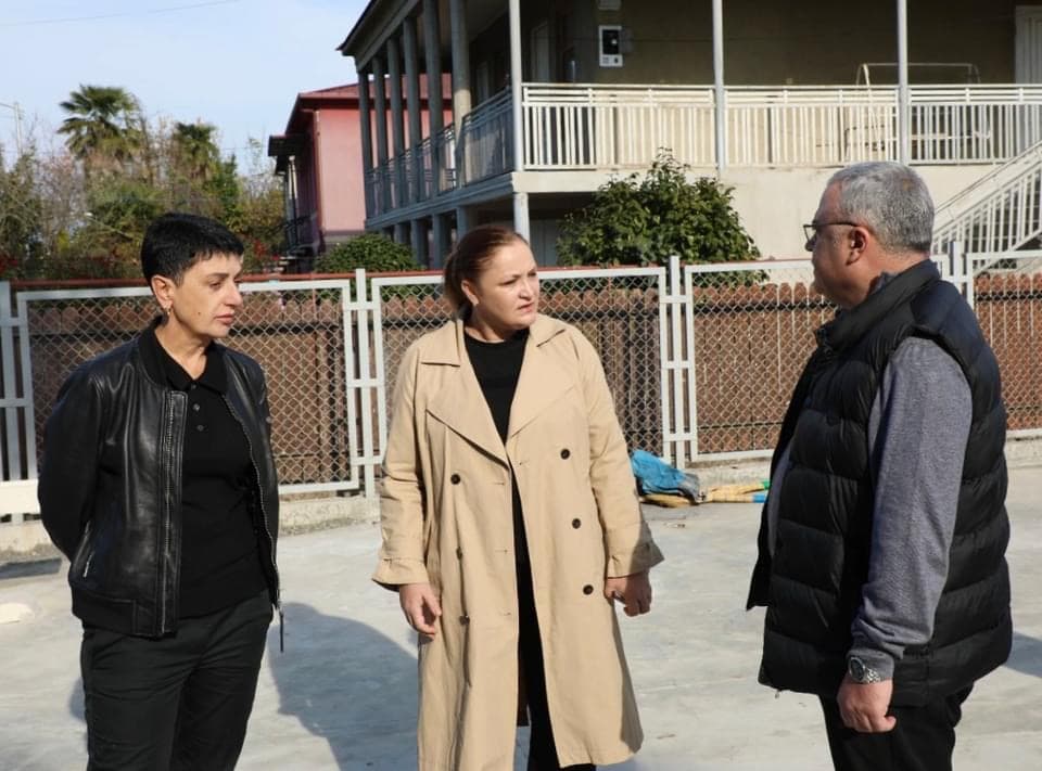 ზუგდიდში 6 საბავშვო ბაღის მშენებლობა და ოთხის სრული რეაბილიტაცია მიმდინარეობს - image 2