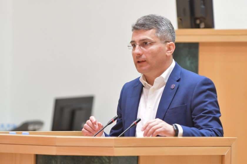 საპარლამენტო უმრავლესობის ლიდერი და ფრაქცია „ქართული ოცნების“ თავმჯდომარე კვლავ მამუკა მდინარაძე გახდა