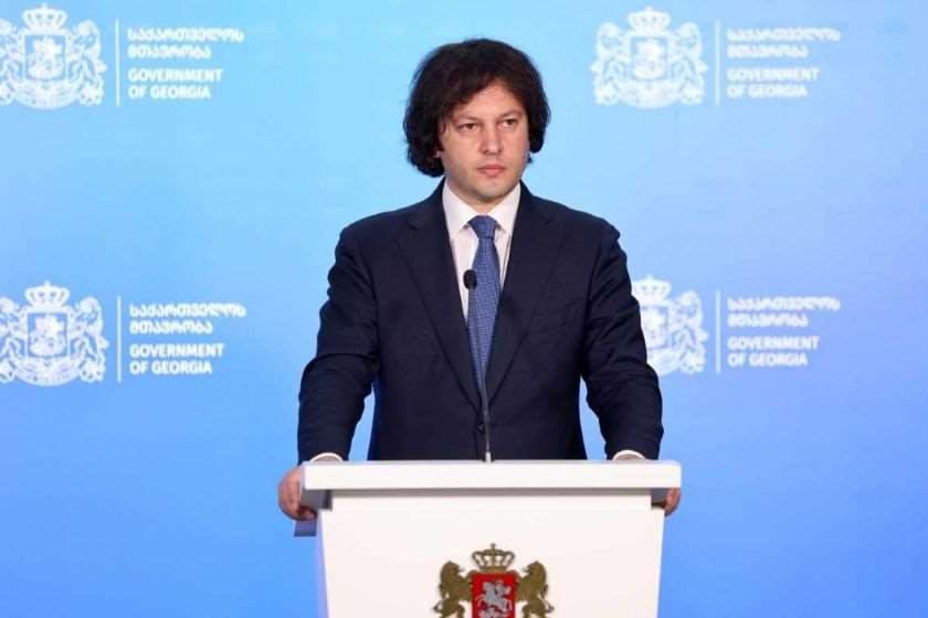 პრემიერი: მედიის წარმომადგენლებზე თავდასხმა არის პროვოკაცია, რომლის ერთადერთი მიზანიც ვითარების ხელოვნურად დაძაბვა შეიძლება იყოს, განსაკუთრებით შემაშფოთებელია თავდასხმა ოპერატორზე, რომელსაც ფიზიკური დაზიანება მიადგა