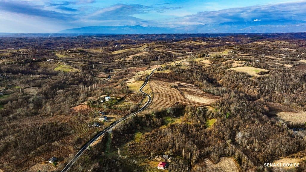 სენაკის მუნიციპალიტეტის ლეგოგიეს უბანში, გზის რეაბილიტაცია დასრულებულია - image 2