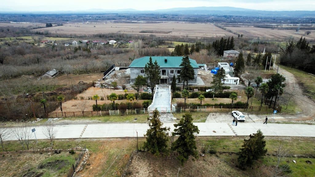 ზუგდიდში 6 საბავშვო ბაღის შნებლობა და ოთხის რეაბილიტაცია მიმდინარეობს - image 5