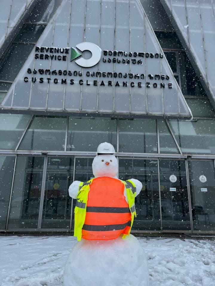 თოვლის ბაბუები ფოთიდან [ფოტორეპორტაჟი] - image 6