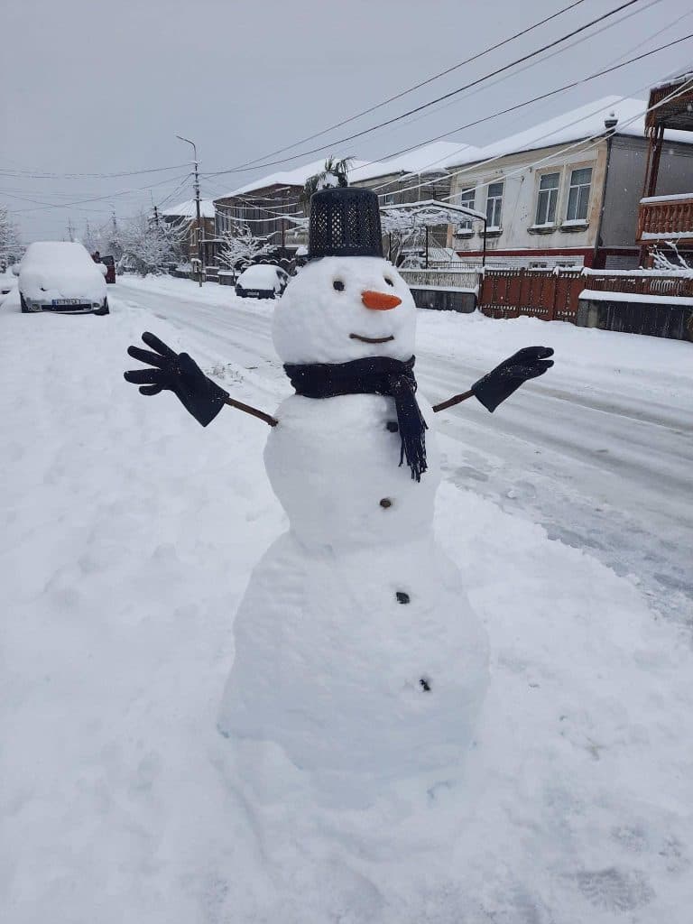 თოვლის ბაბუები ფოთიდან [ფოტორეპორტაჟი] - image 14