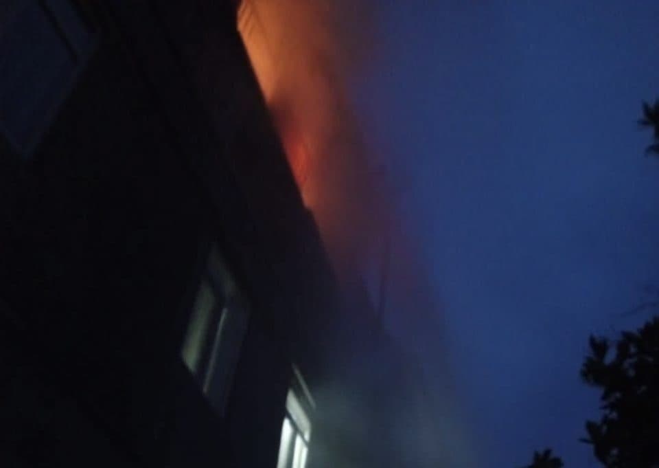 ჯვარში მრავალბინიან კორპუსში ხანძარი გაჩნდა