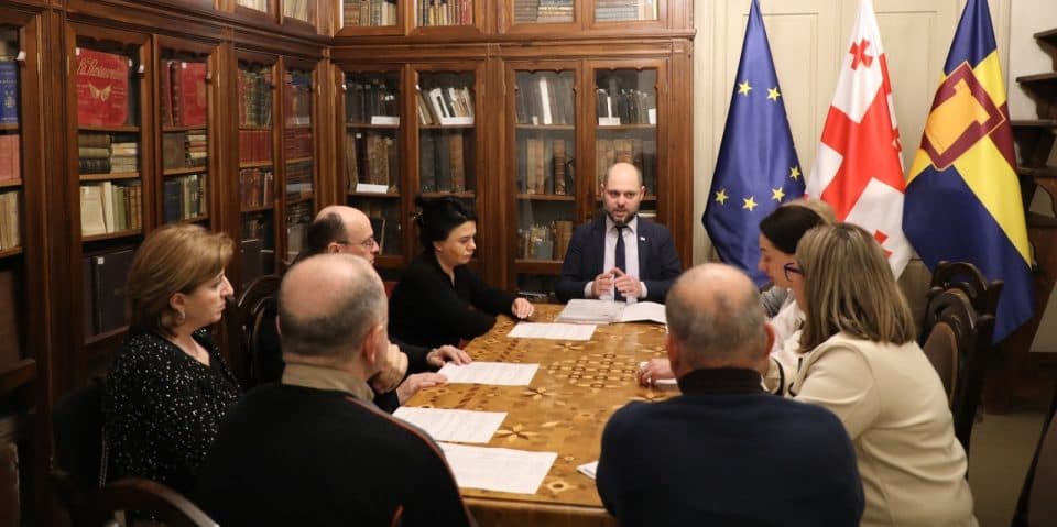 დღეს ზუგდიდის მერიის ბავშვებისა და ახალგაზრდების შესაძლებლობების განვითარების ხელშეწყობის კომისიამ 10 ახალგაზრდა დააფინანსა