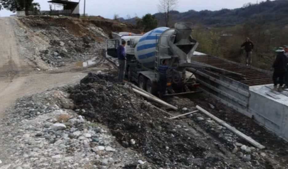 ჩქვალერში ბეტონის კონსტრუქცია ეწყობა