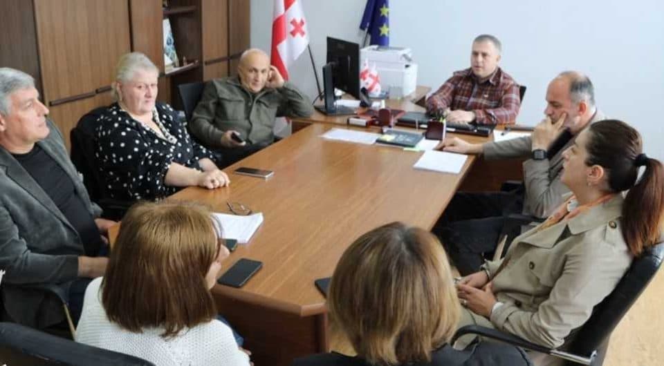 წალენჯიხის მერის მოვალეობის შემსრულებლმა საგანგებო თათბირი გამართა