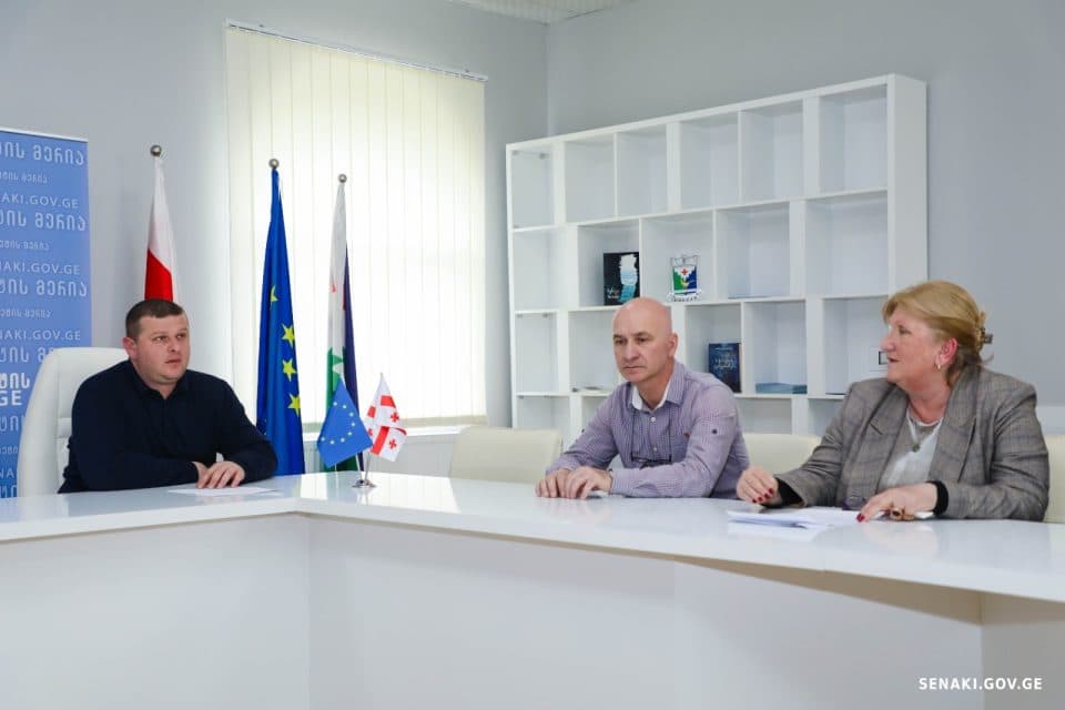 სენაკის მერია ,,სოფლის მეურნეობის სექტორში ჩართული პირების მხარდაჭერის ხელშეწყობის პროგრამის“ ფარგლებში, განცხადების მიღებას იწყებს