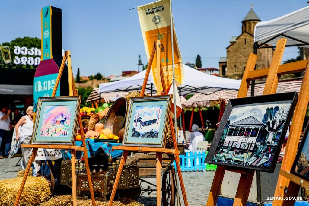 სენაკის მერიამ ქართული ღვინისა და კუთხეების ფესტივალში მიიღო მონაწილეობა - image 2