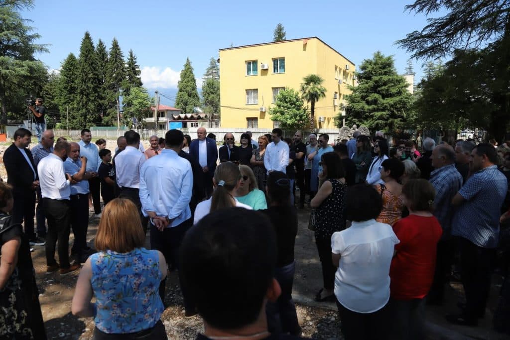 ინფრასტრუქტურის სამინისტრო წალენჯიხის პირველი საჯარო სკოლის პროექტირებას და სამუშაო გეგმის მომზადებას იწყებს - image 8