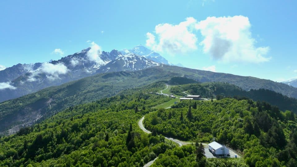 თეთნულდის სათხილამურო ტრასის საბაგირომდე მისასვლელი საავტომობილო გზის რეაბილიტაცია იწყება