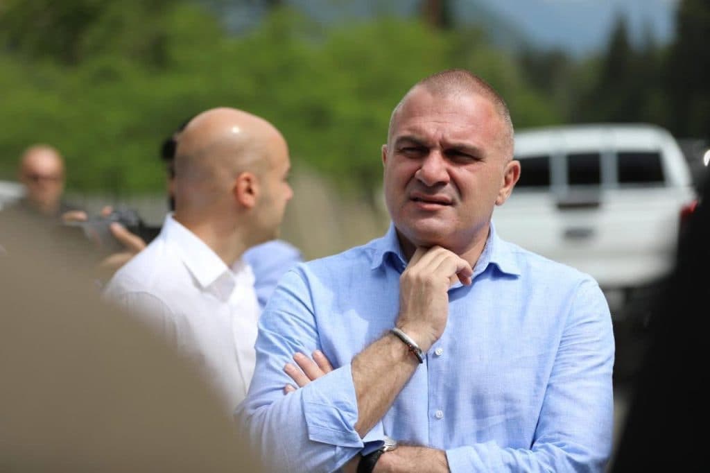 ინფრასტრუქტურის მინისტრი მესტიის ცენტრალური გზის რეაბილიტაციის სამუშაოებს გაეცნო - image 5