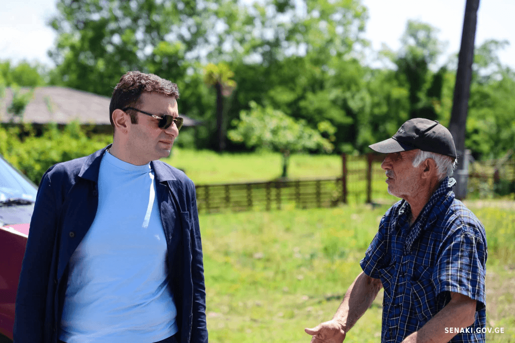 სენაკში სპორტული მოედნების მშენებლობის სამუშაოები მიმდინარეობს - image 3