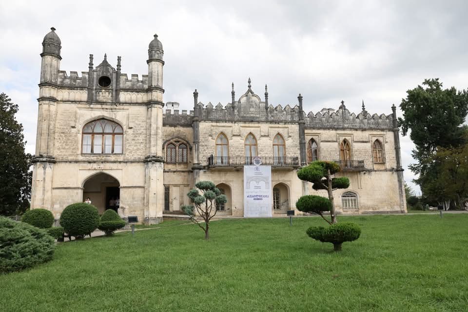 დადიანების ეკატერინესეული სასახლის რეაბილიტაცია მოხდება [ფოტო] - image 2