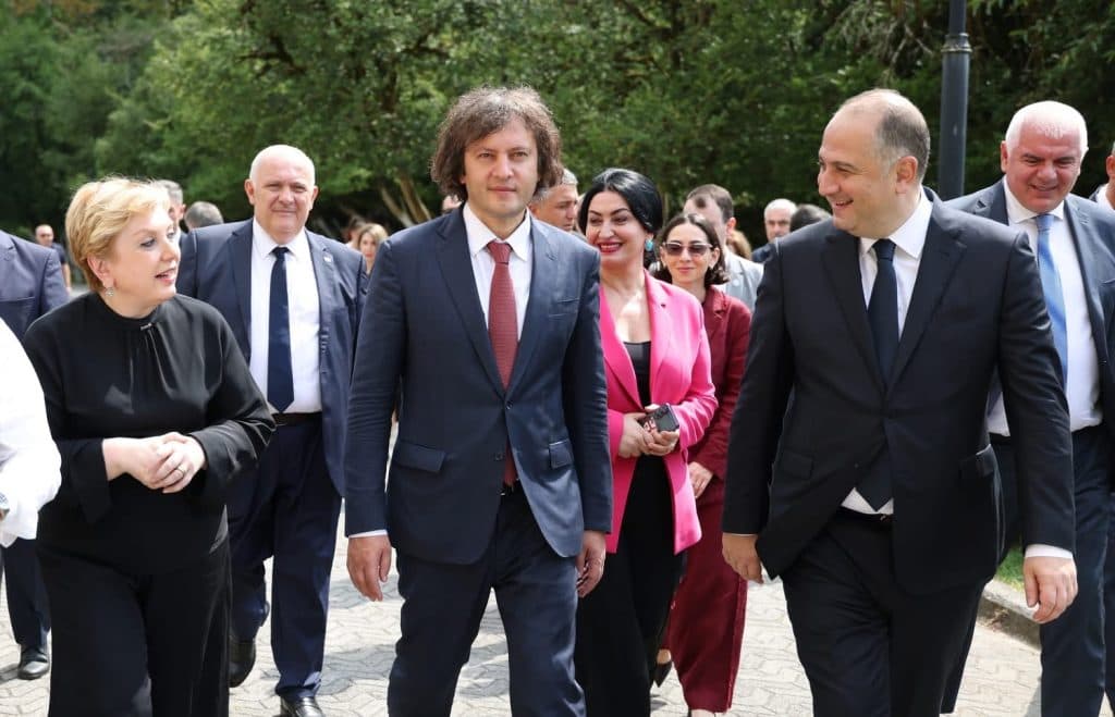 დადიანების ეკატერინესეული სასახლის რეაბილიტაცია მოხდება [ფოტო] - image 4