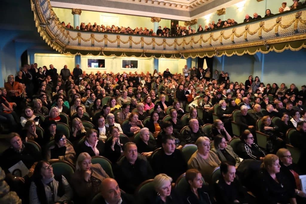 სენაკის მერმა ოთხწლიანი მუშაობის ანგარიში წარადგინა - image 4