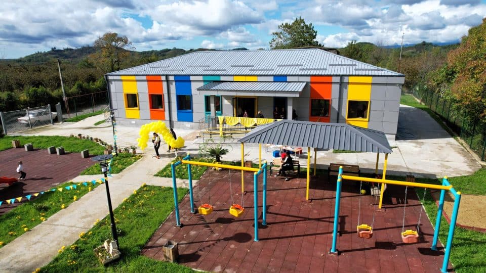 ჩხოროწუს სოფელ მუხურში ახალი საბავშო ბაღი გაიხსნა