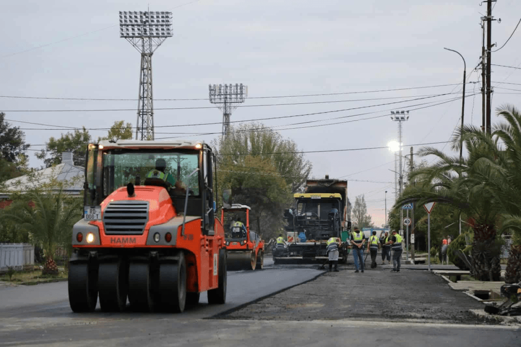 ფოთში, საგზაო ინფრასტრუქტურის მოწყობა გრძელდება - image 4