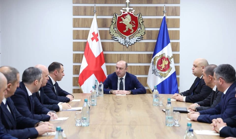 შს მინისტრმა სამეგრელო-ზემო სვანეთის პოლიციის დეპარტამენტის ახალი უფროსი წარადგინა