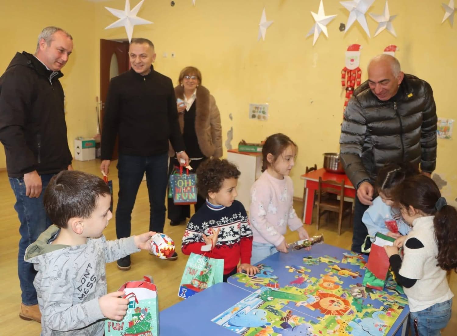 წალენჯიხის მერი საბავშვო ბაღებში არსებულ ვითარებას გაეცნო - image 3