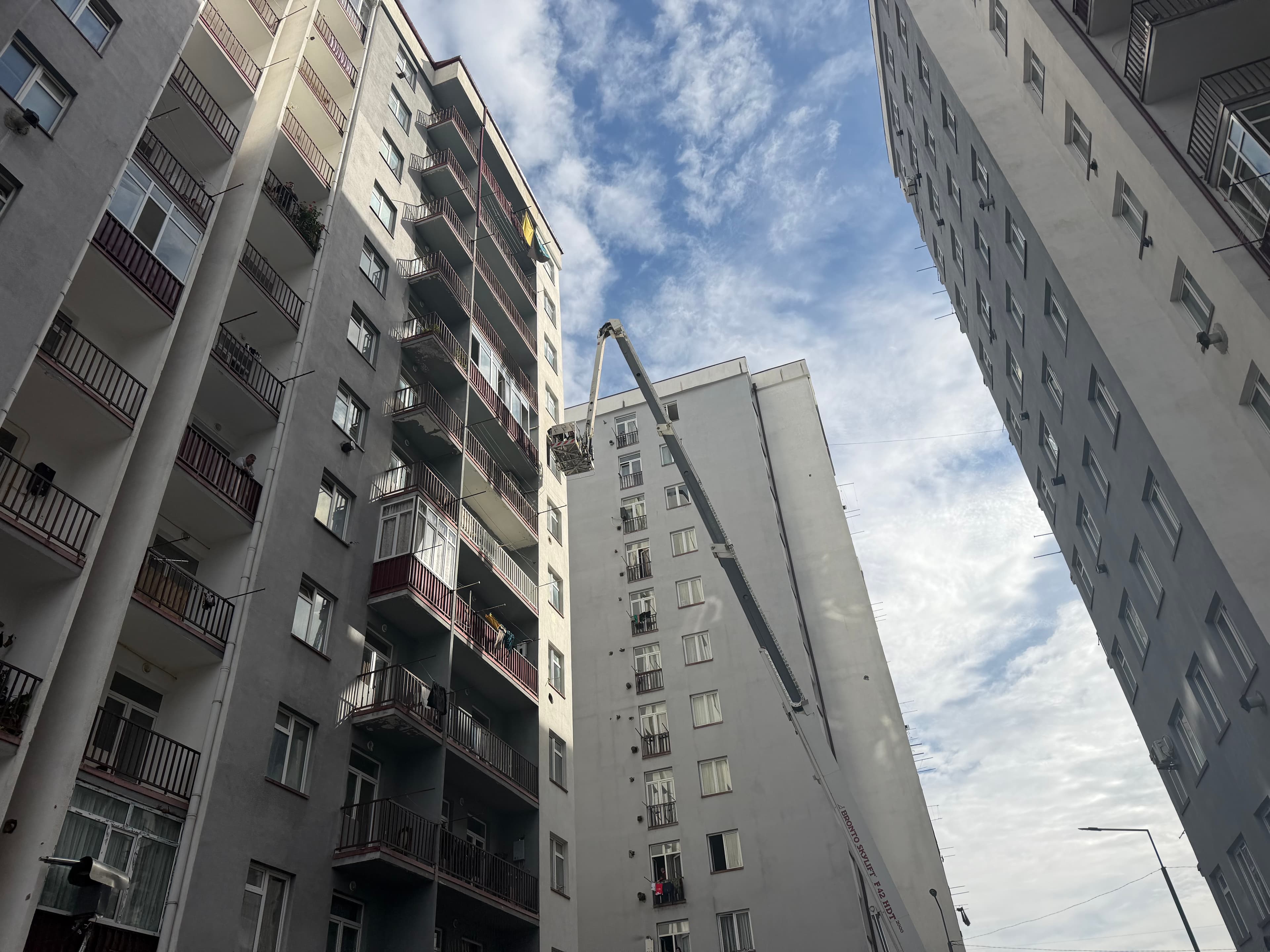 ბარამიას დევნილთა ჩასახლებაში ხანძარს მამაკაცის სიცოცხლე ემსხვერპლა [ფოტო] - image 6