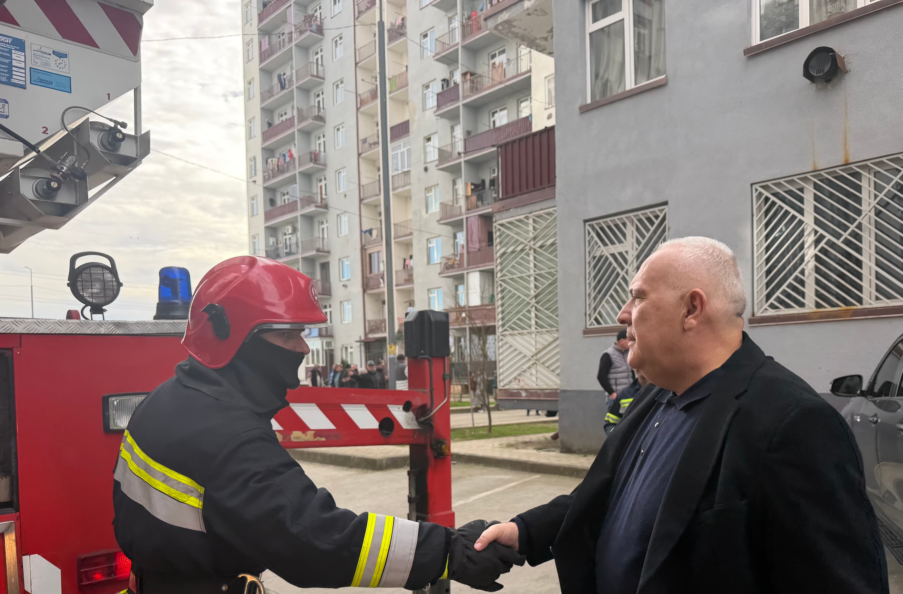 ბარამიას დევნილთა ჩასახლებაში ხანძარს მამაკაცის სიცოცხლე ემსხვერპლა [ფოტო] - image 2