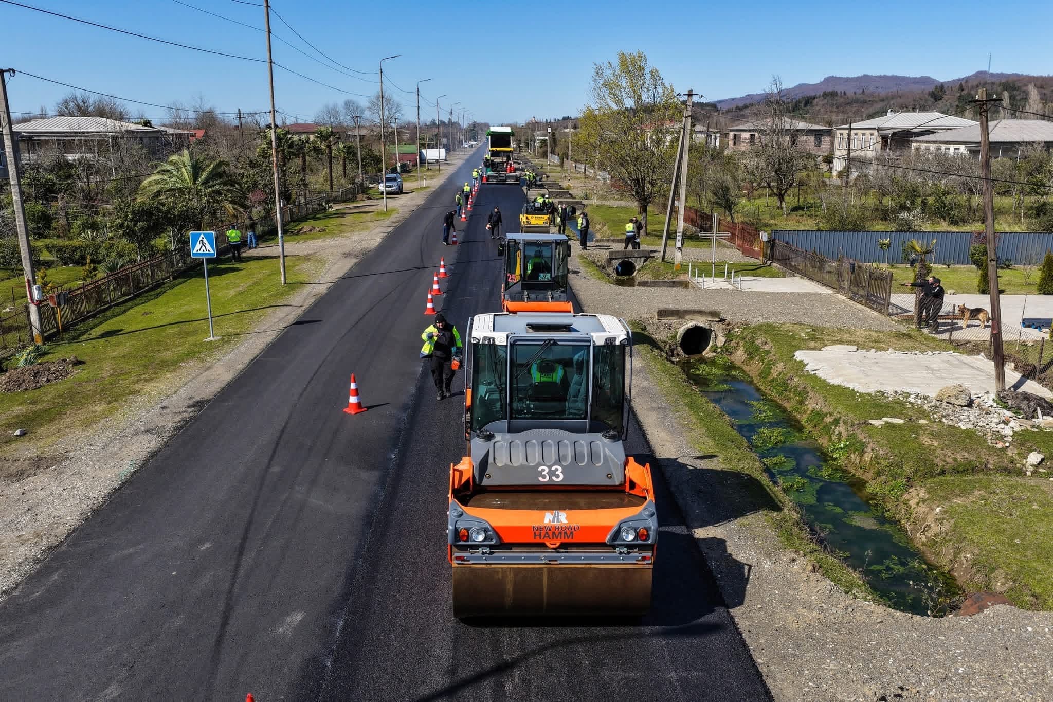 ხობში საერთაშორისო მნიშვნელობის გზის 6 კილომეტრიანი მონაკვეთი იგება  - image 5