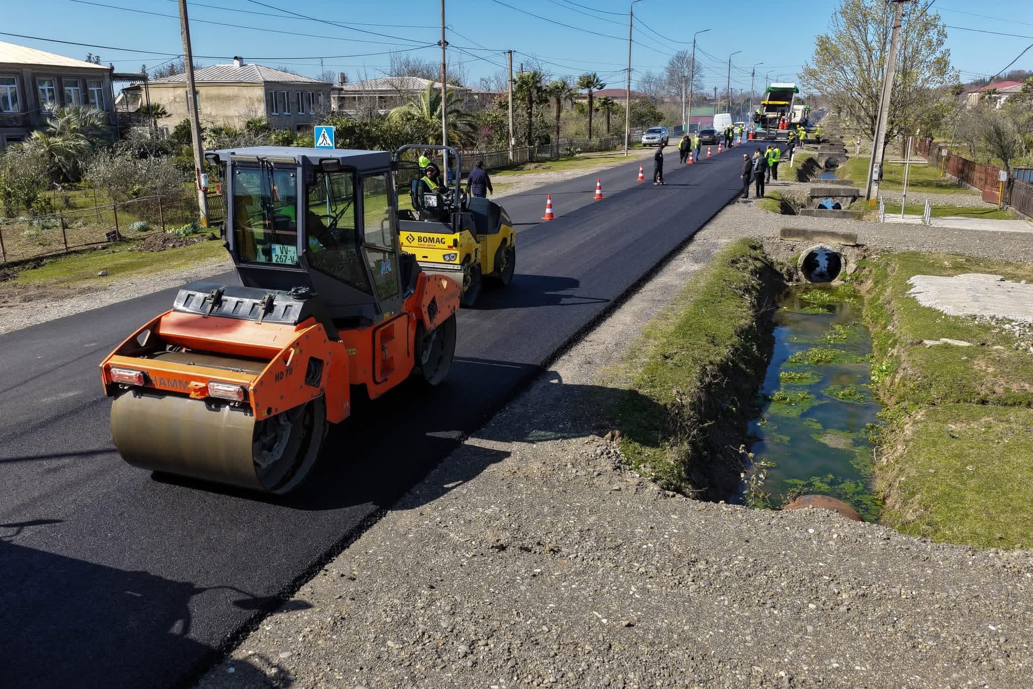 ხობში საერთაშორისო მნიშვნელობის გზის 6 კილომეტრიანი მონაკვეთი იგება  - image 7