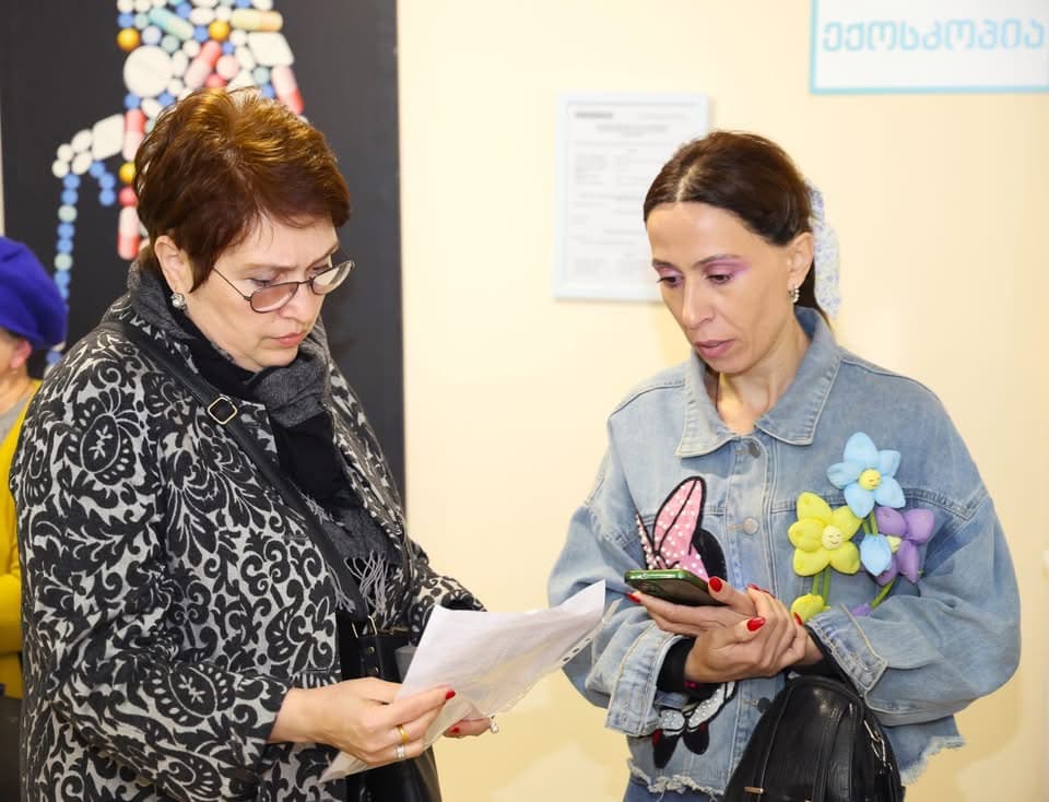 ზუგდიდში პროფესორმა ნუგზარ უბერმა მერიის მხარდაჭერით უფასო სამედიცინო აქცია გამართა  - image 6
