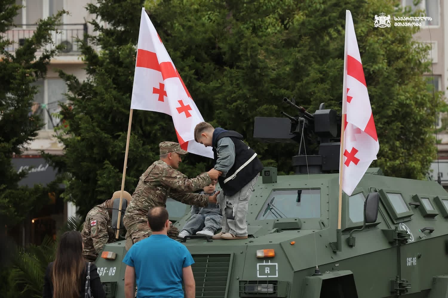 პრემიერი ფოთში დამოუკიდებლობის დღის ღონისიძიებებს დაესწრო - image 11