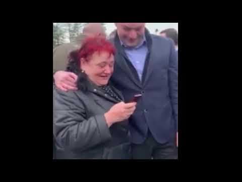 „ჩემი ცხოვრება“, „არ წახვიდე, გეხვეწები“ – “სელფომანია” ზუგდიდში [ვიდეო]