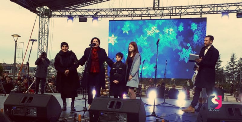 სალომე ზურაბიშვილმა გიგა ოთხოზორიას ოჯახს „სამოქალაქო თავდადებისათვის“ მედალი გადასცა