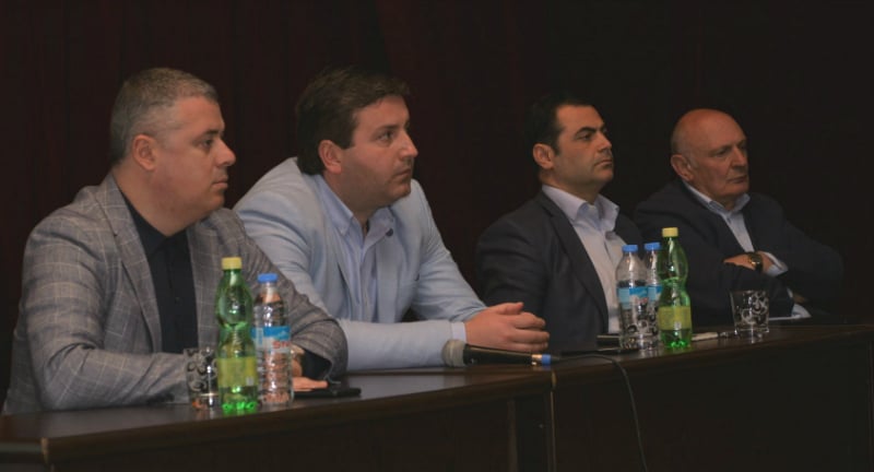 სახელმწიფო სტრატეგიის წარდგენა სიმინდის მასივების მფლობელებთან