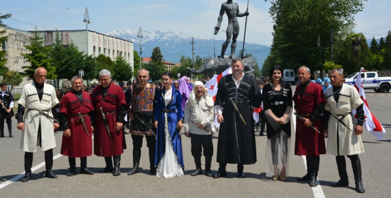 ჩხოროწყუში ეროვნული სამოსის დღეს აღნიშნავენ
