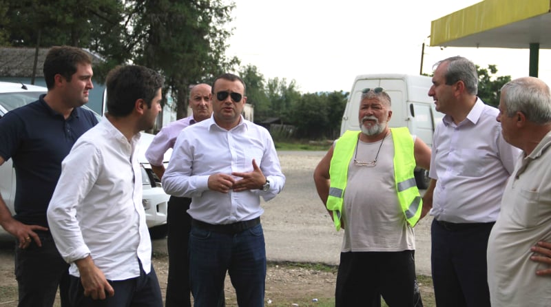 ხელისუფლების წარმომადგენლებმა მარტვილში ინფრასტრუქტურული პროქტები დაათვალიერეს