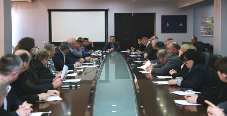 ზუგდიდში კორონავირუსთან დაკავშირებით საკოორდინაციო სამუშაო ჯგუფთან შეხვედრა გაიმართა