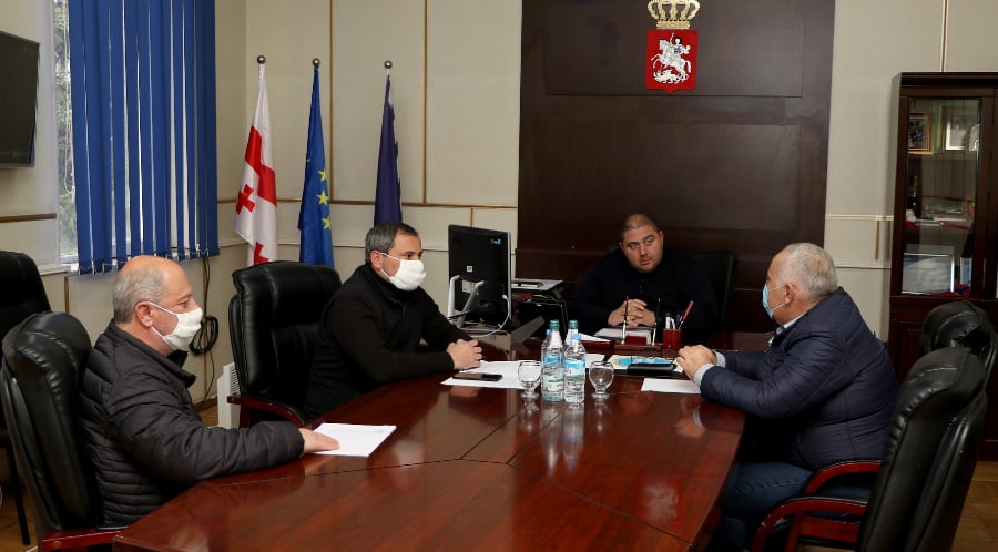 სენაკში, კორონავირუსის პრევენციული ღონისძიებების ფარგლებში შეხვედრა გაიმართა