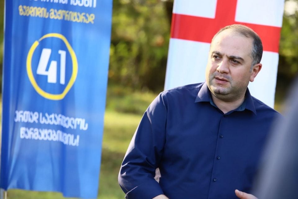 ირაკლი ჩიქოვანმა სამოქმედო გეგმა მოსახლეობას სოფელ ცაიშსა და ცაცხვში გააცნო