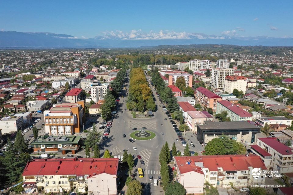 ზუგდიდში გახარია/ნაცმოძრაობის საკრებულოს კოალიციამ მუნიციპალიტეტს მილიონი ლარით სარგებლობის უფლება წაართვა