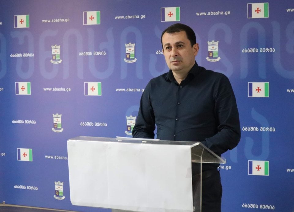 აბაშის მუნიციპალიტეტის მერი გაწეული საქმიანობის ანგარიშით წარდგა