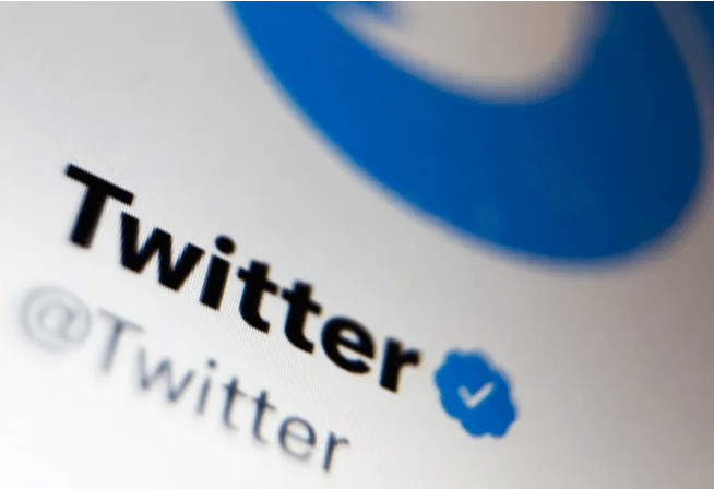 Twitter-მა ვერიფიცირების დამადასტურებელი ლურჯი სიმბოლოების 8 დოლარად გაყიდვა შეაჩერა