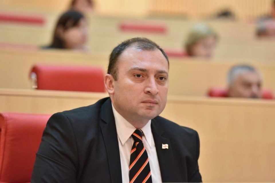 მერაბ ქვარაია პარლამენტში შედის