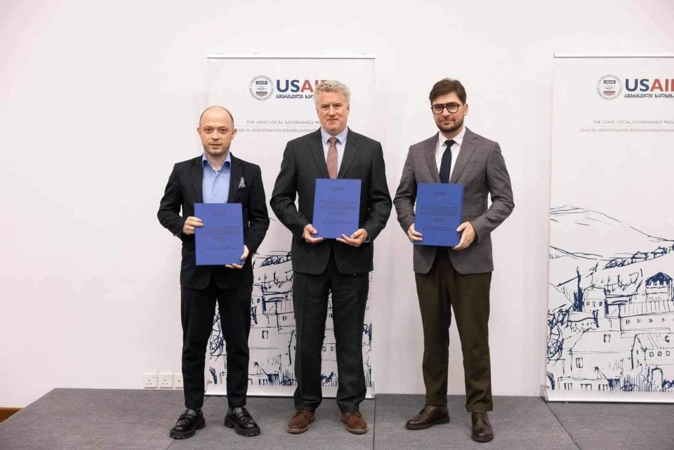ფოთის მერიამ USAID-ის ადგილობრივი თვითმმართველობის პროგრამასთან თანამშრომლობის მემორანდუმი გააფორმა
