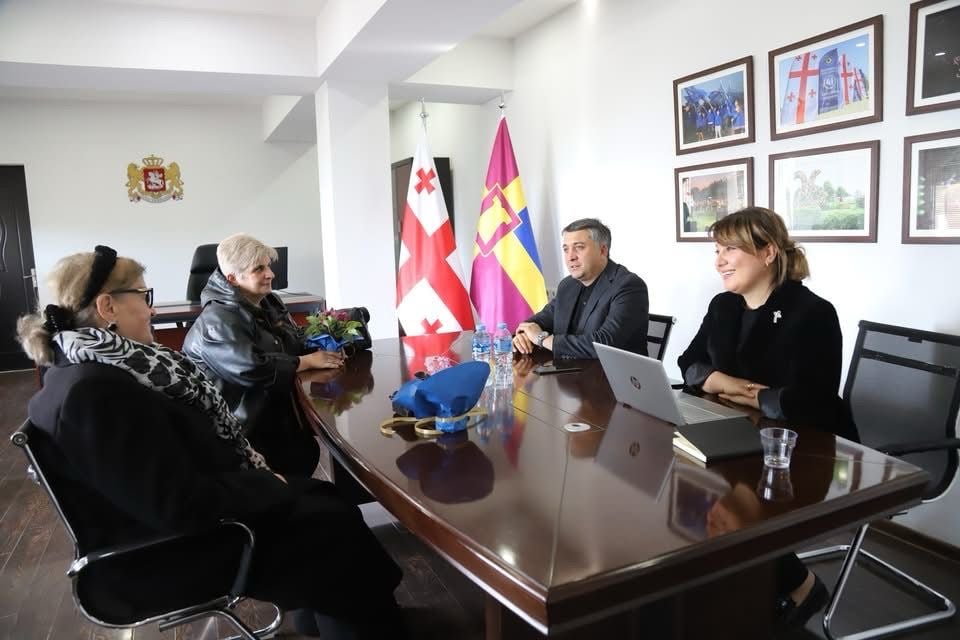 დავით კოდუამ ბიუროში მოქალაქეებთან შეხვედრა გამართა