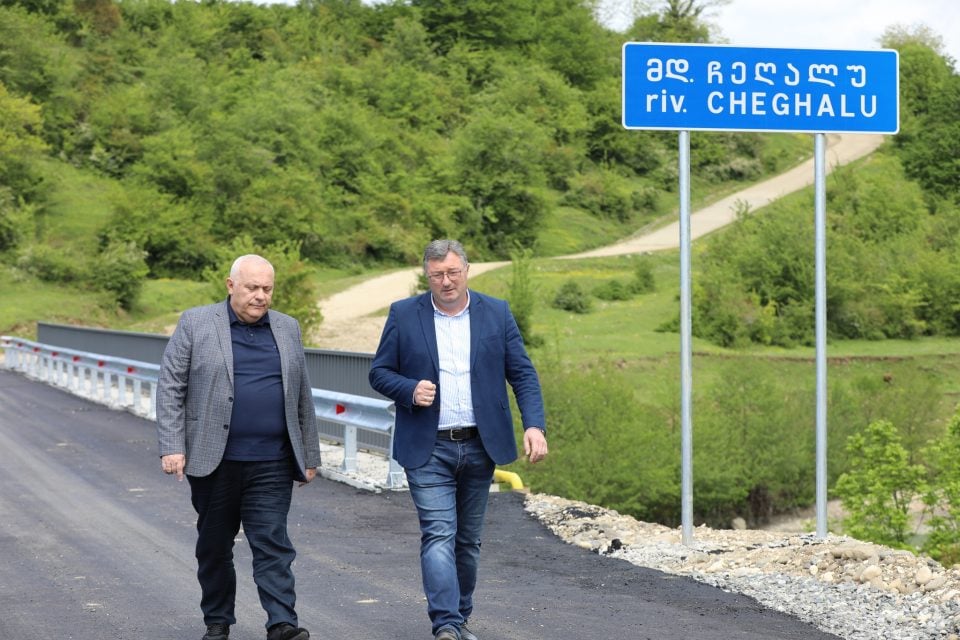 დავით ვერავა ჩხოროწყუში მიმდინარე პროექტებს გაეცნო